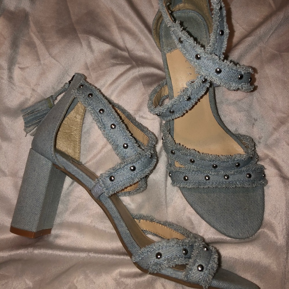 WOMENS HEELS!!